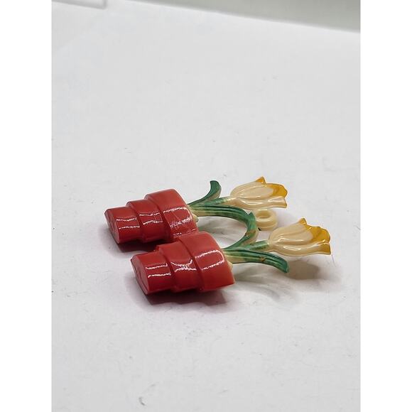 Vintage Tulip Flowerpot Pendant Charm Yellow Flowers Retro Plastic 1.5 Inch - Picture 3 of 4